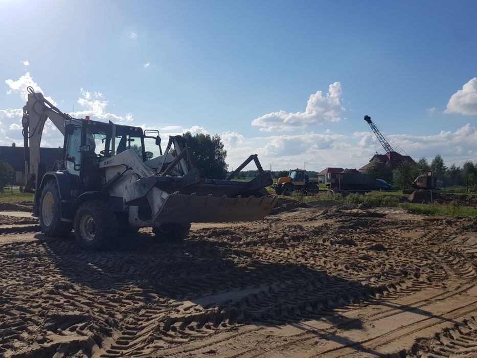 Usługi koparko-ładowarki, minikoparki rozbiórki transport ziemi żwiru.
