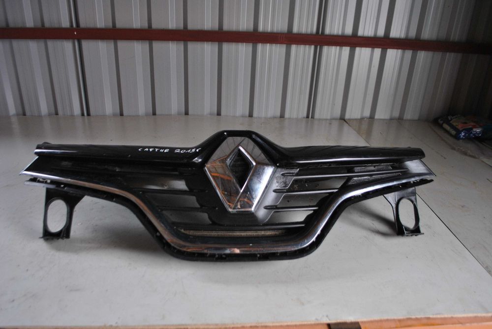 Grill atrapa Renault Captur 2015r