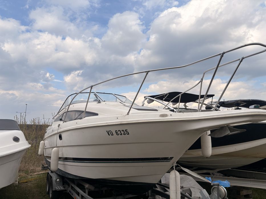 Jacht Motorowy Bayliner 2655 Ciera + NOWA PRZYCZEPA