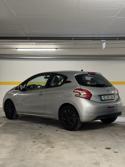 Vendo Peugeot 208 — fotografia 5