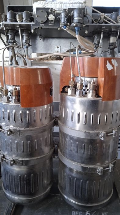 Насоси надвисокого тиску/блоки пневможивлення літака