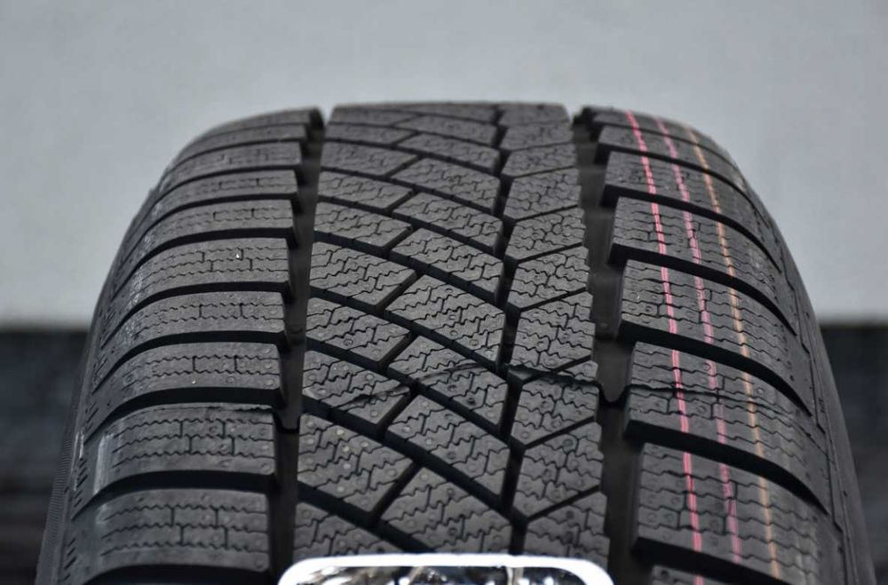 Nowe Continental ContiWinterContact TS 830 P SUV FR N0 235/60R18 103V