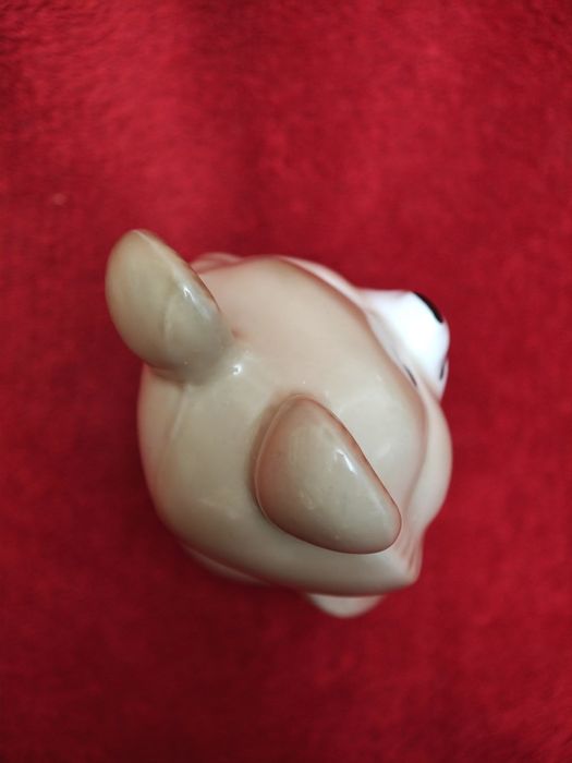 Фарфоровая статуэтка "Олимпийский мишка" ( пр-во СССР )