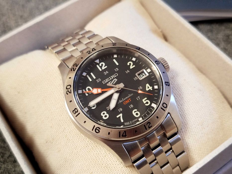 б.в. Seiko 5 SSK023 GMT Made in Japan механіка 4R34 наручний годинник