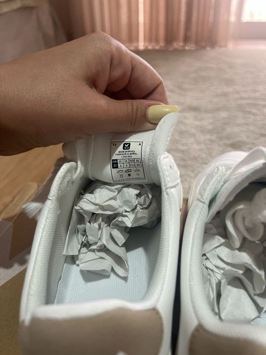 Tenis VEJA tam 37 NOVOS