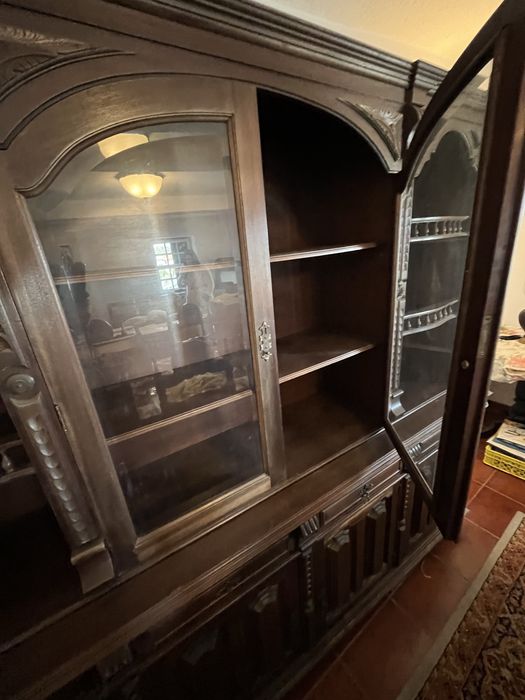 Movel louceiro de sala em madeira