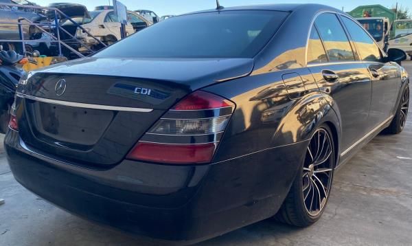 Para peças MERCEDES-BENZ Classe S (W221)