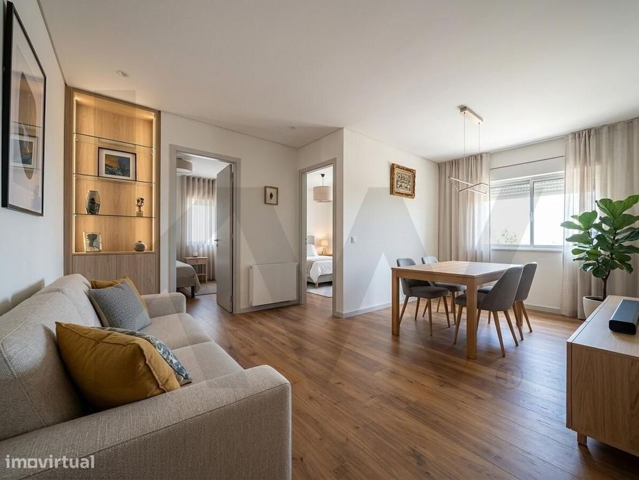 Apartamento T3 para remodelar nos Olivais