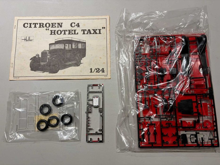 Citroen c4 "Hotel Taxi" - Modelo à escala 1/24