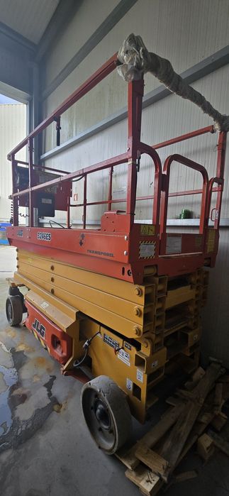 Plataforma Elevatória64738967506817120