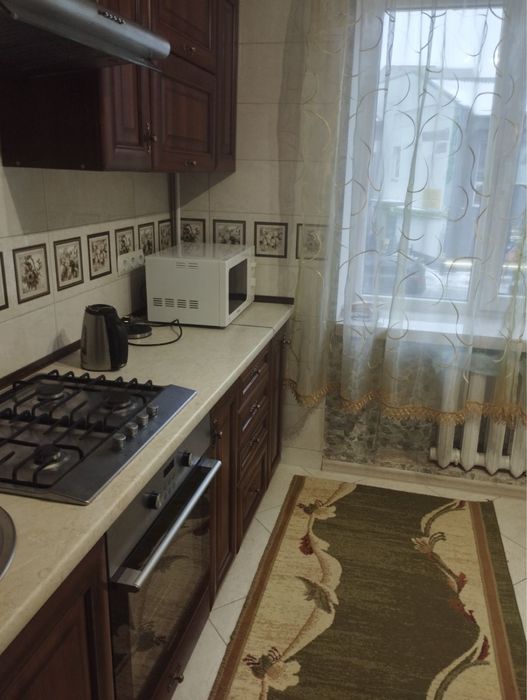 Двох Кімнатна квартира в центрі міста біля кінотеатру «Премʼєра»