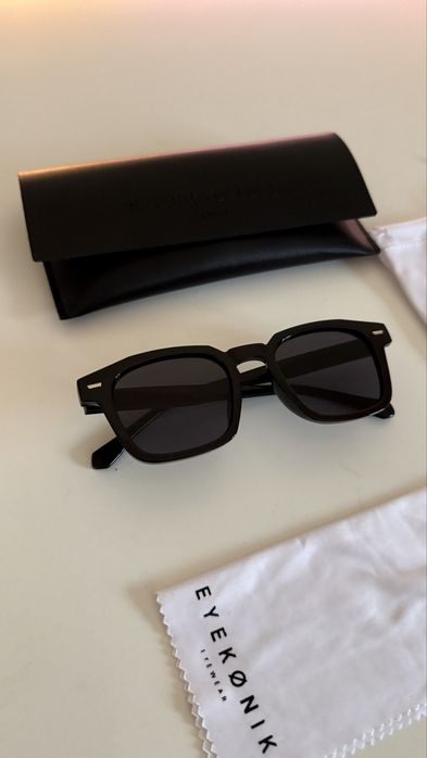 Óculos de sol escuros Eyekonik - Novo