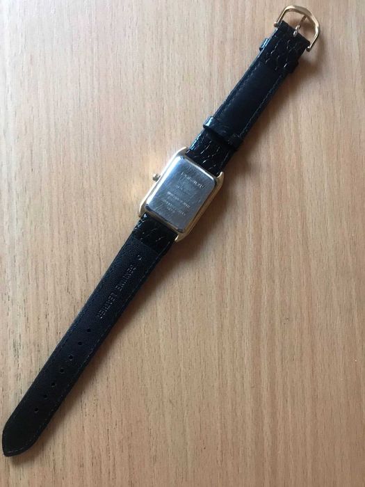 Наручные женские кварцевые часы