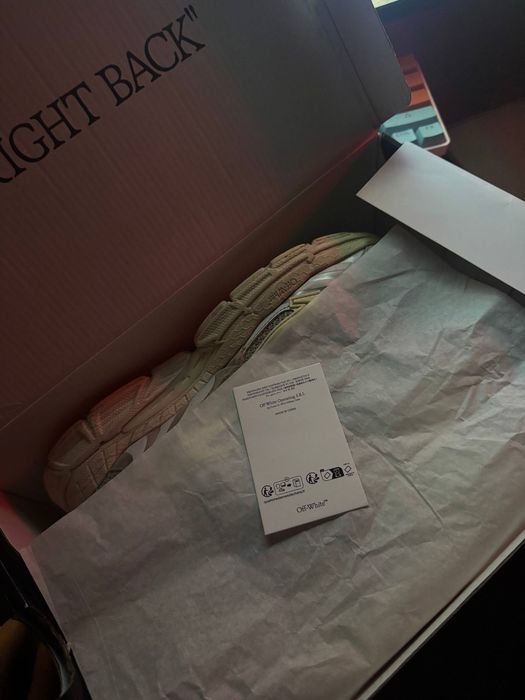 кросовки off White be right back, офф файт кросовки