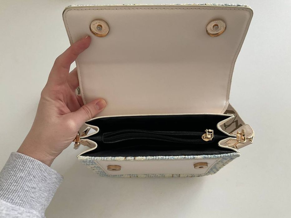 Продам дівочі сумочки