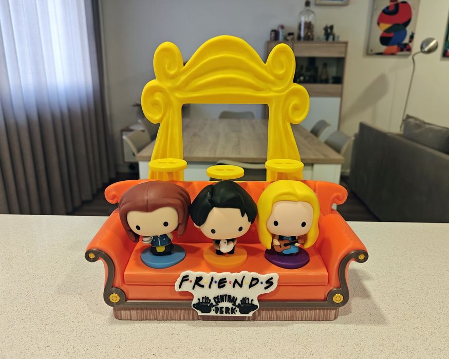 Expositor Sofá Friends McDonalds Central Perk