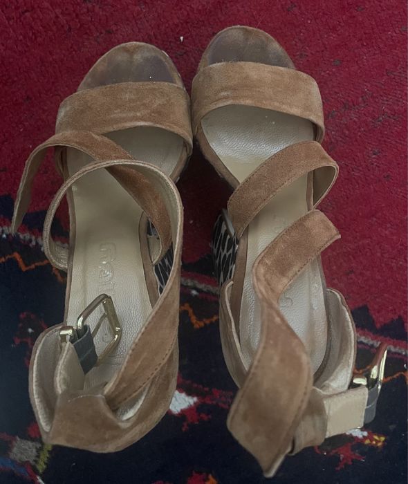 Sapatos de salto alto Haity
