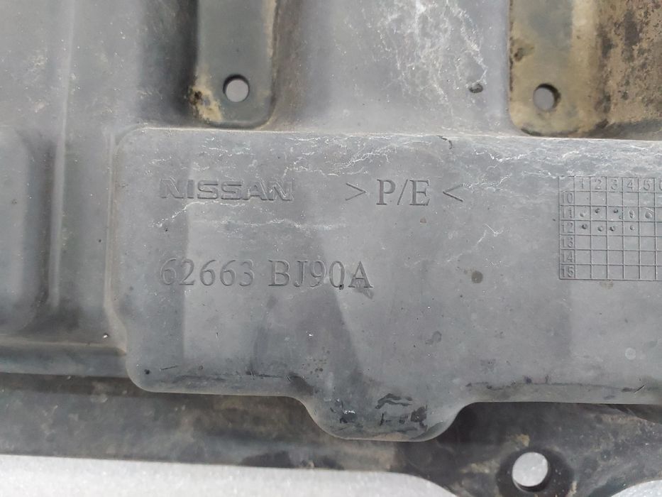 Blindagem inferior do pára-choques NISSAN NV200 Furgão/Combi (M20)