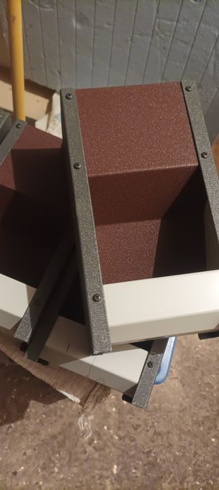 Бункерна кормушка