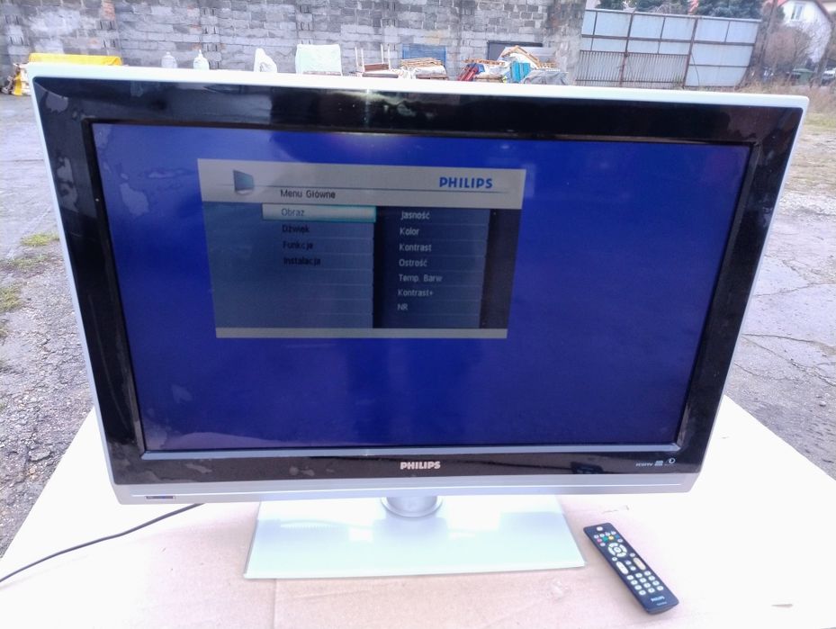 TV Philips 32PFL5322/10  z pilotem.