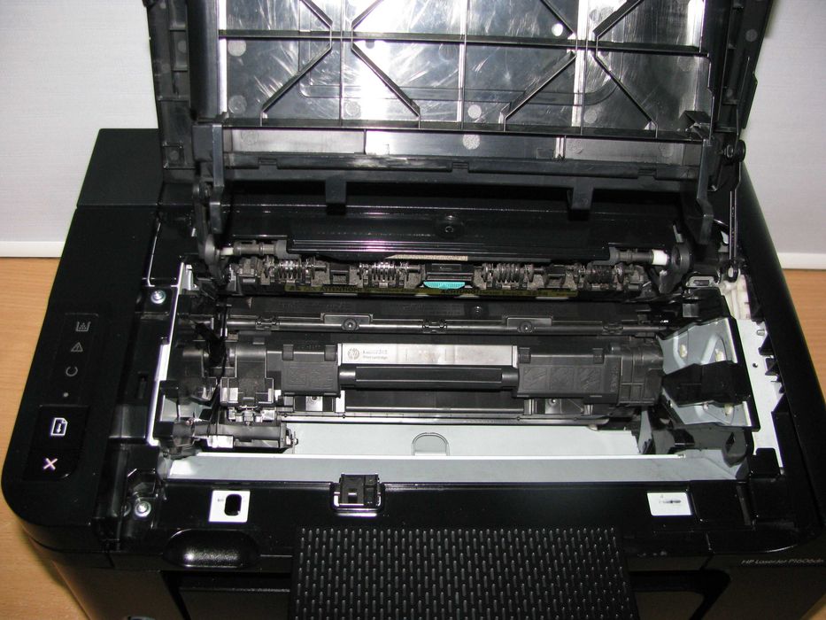 Принтер лазерний hp laserjet P1606dn з Європи