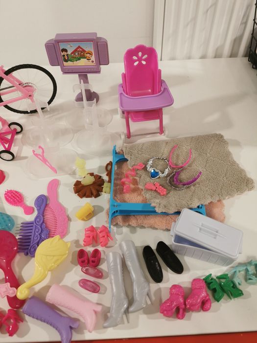 Barbie + dzieci + akcesoria