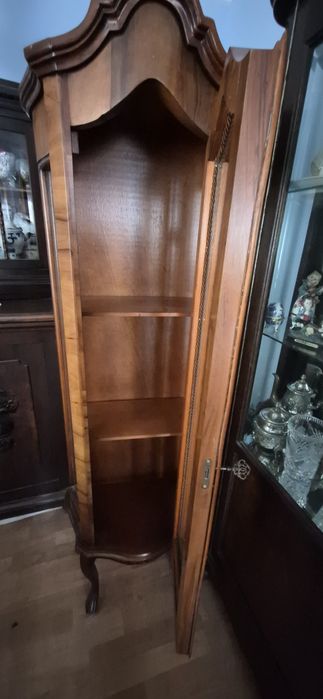 Witryna w stylu ludwikowskim