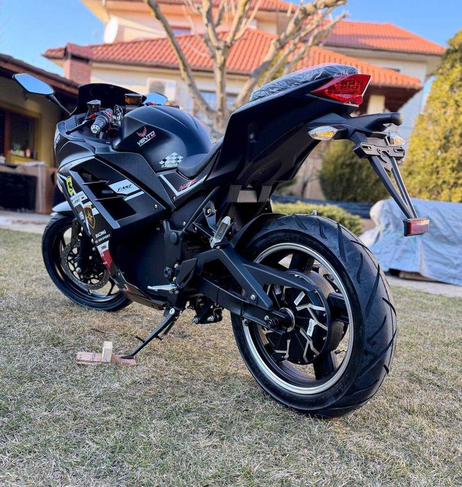 Электромотоцикл Ninja Электробайк 2950W шлем ПОДАРОК чорний 55 a Li-on