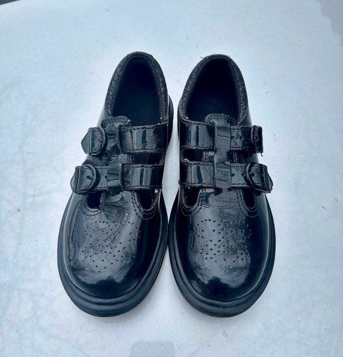 Дитячі туфлі з лакованої шкіри Dr.Martens 33 розмір, стан нових, оригінал