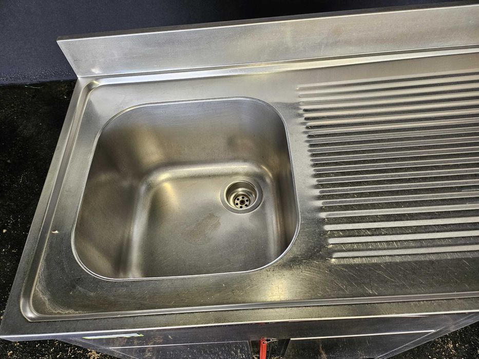 Bancada em inox com lava loiça