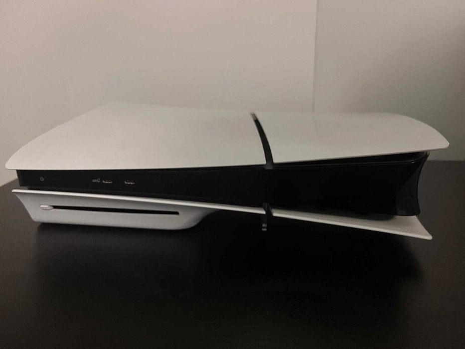 PlayStation 5 Slim com leitor de discos *RESERVADA*