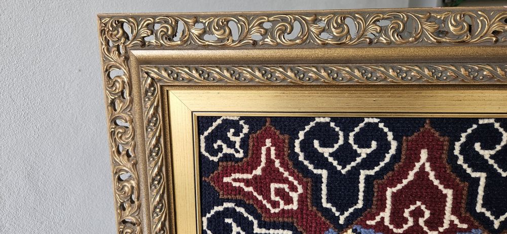 Quadro em Ponto de Arraiolos bordado à mão