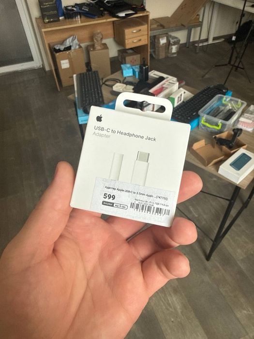 Адаптер Lightning to 3.5 mm