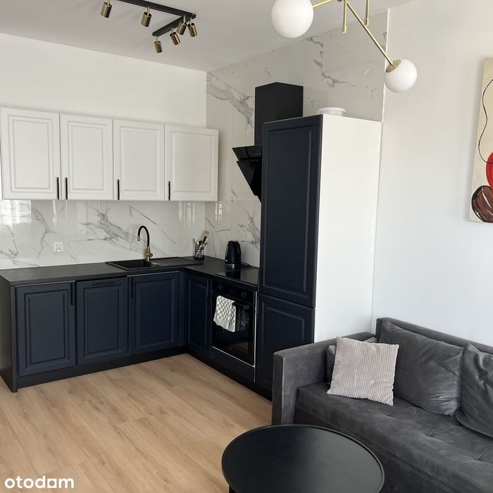 Mieszkanie 3-pokojowe w Gdyni -balkon, parking , winda.