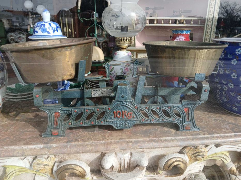 Antiga balança de 10 kilos