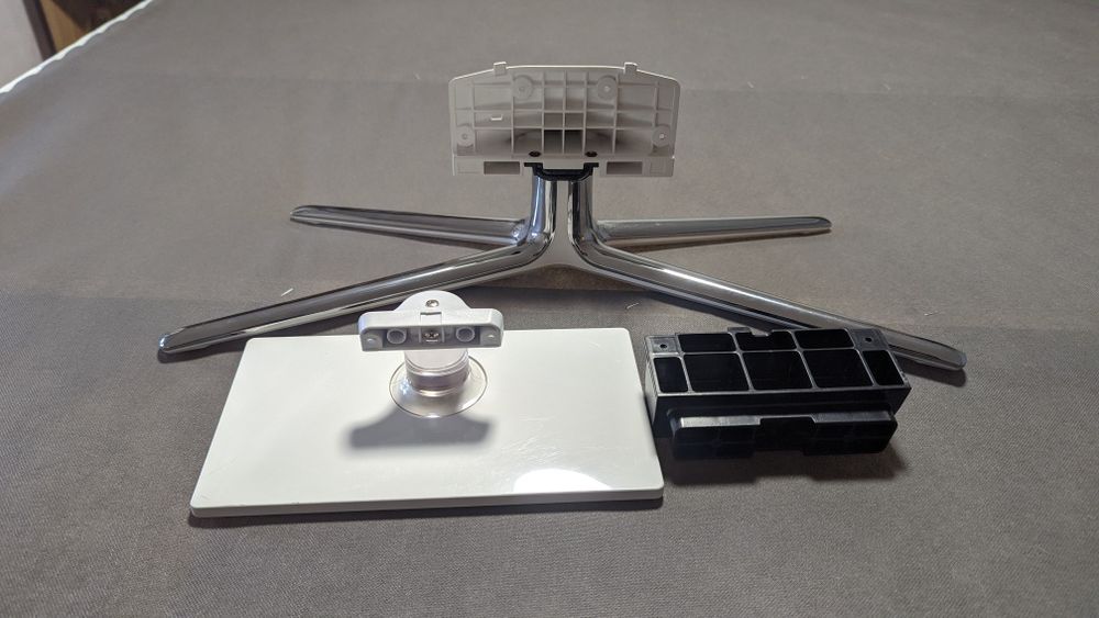 Подставка для монитора или телевизора + селфи-палка в подарок