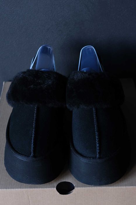 Жіночі капці на платформі UGG Funkette Black