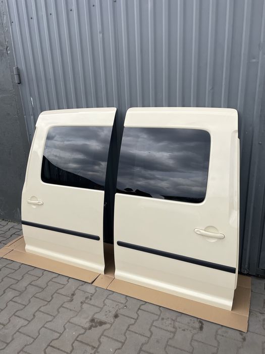Двері бокові здвижні Caddy MAXI розборка Каді