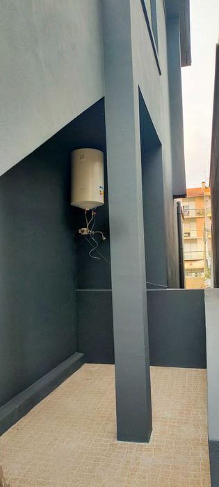 Andar Moradia T2 , com pequeno terraço. Utilização Independente