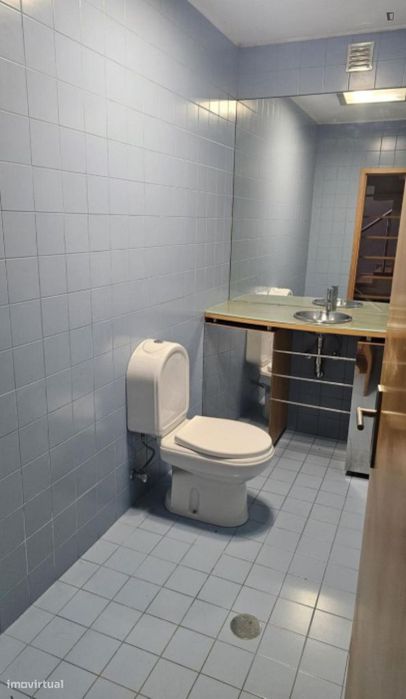 Quarto - localizado em Barcelos
