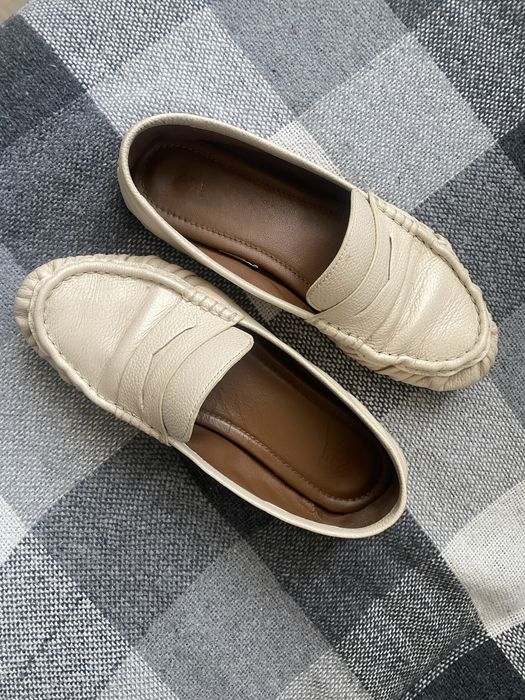 Шкіряні лофери zara