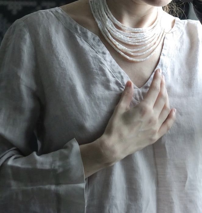 Намисто з перламутрами у давній техніці