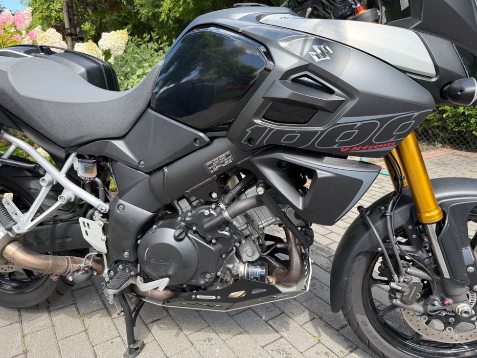 Suzuki DL 1000    2015