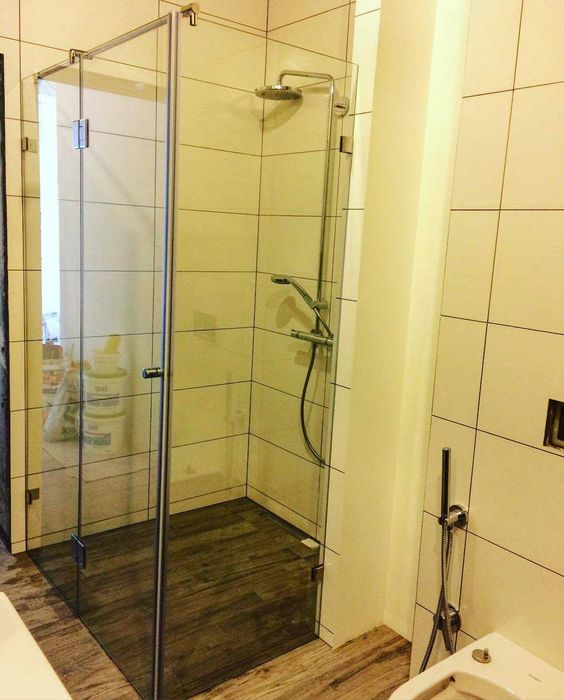 Поріжок—бортік для душових кабін — прозорий або чорний, 10х10 та 5х10