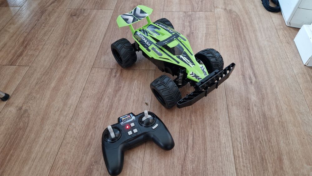 Sterowane auto RC szybkie.