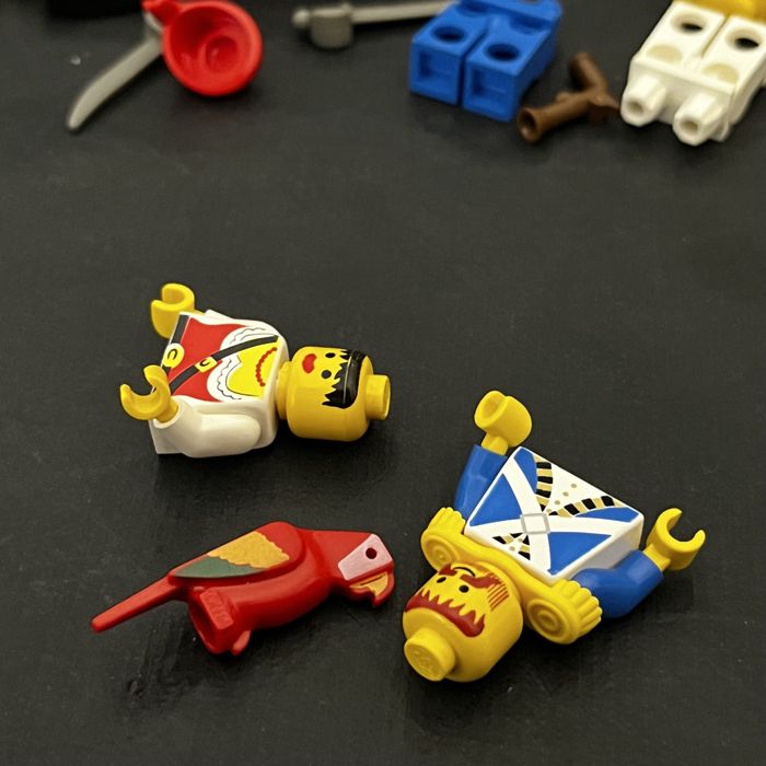 6251 LEGO Piraci i Żołnierze