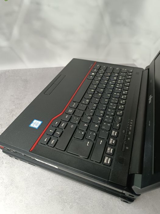 Ноутбук Fujitsu LIFEBOOK E546/i3-6100U/8/128/14 "HD/Гарантія