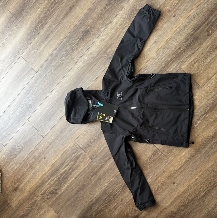Arc’teryx Gore-Tex куртка, розмір S-M, водонепроникна вітровка