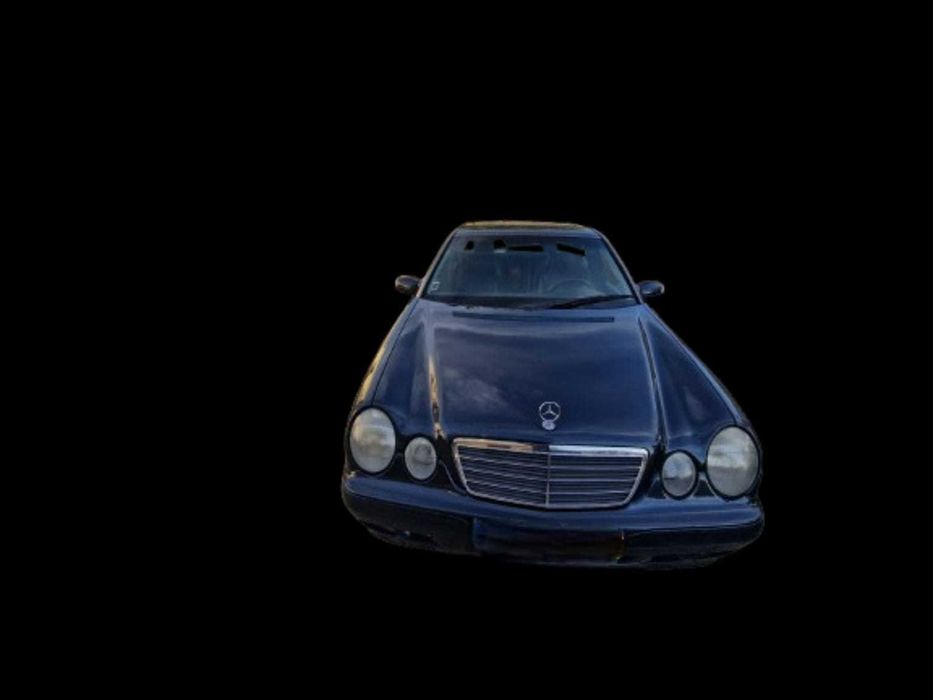 Mercedes Benz E220 CDI
