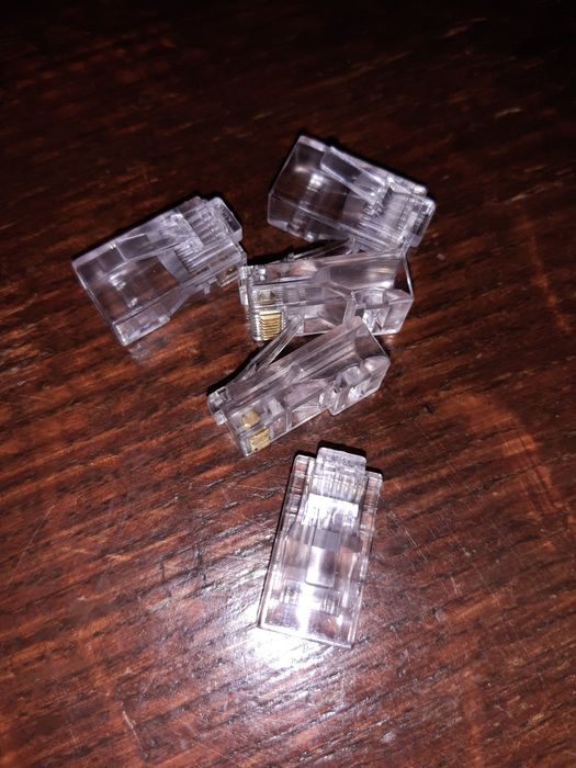 Фішки (коннектор) інтернет кабеля